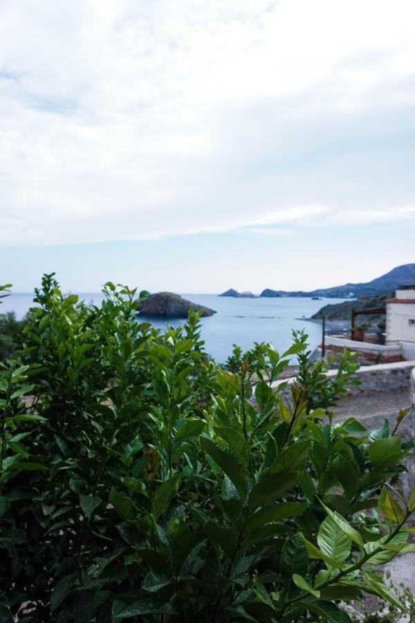 Porto lassea Kaloí Liménes Exterior foto